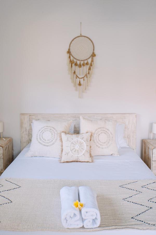 Villa Uhaina อาเม็ด ภายนอก รูปภาพ